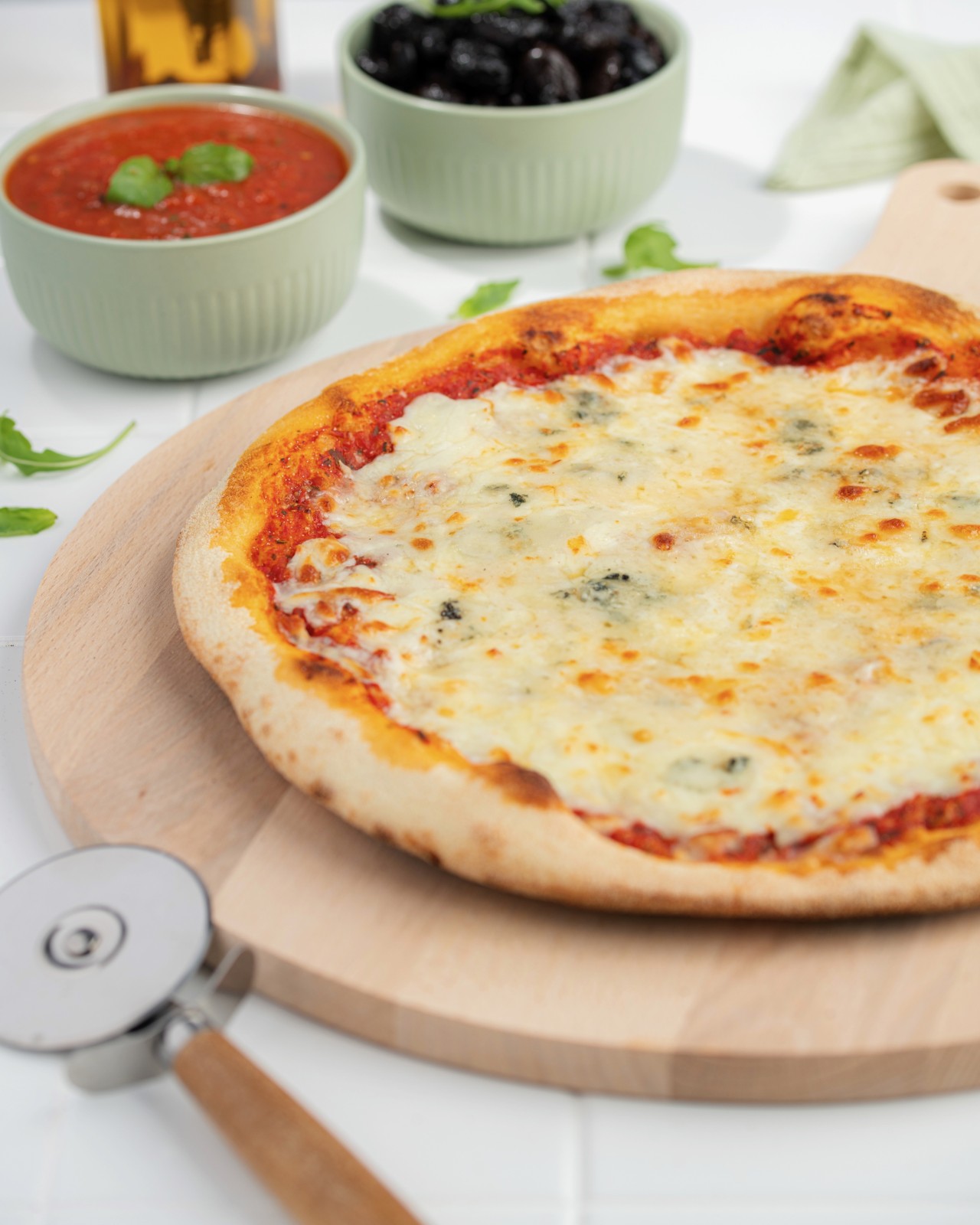 Fabrication de pâte à pizza déjà faite pour restaurant, fabriquée sans conservateurs ni additifs et livré à proximité de Lyon Rhône-Alpes