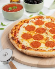 Notre zone d'activité pour ce service Vente de plaque de pizza prête à l'emploi pour professionnel, minimum de 400€ de marchandise pour traiteur vers 